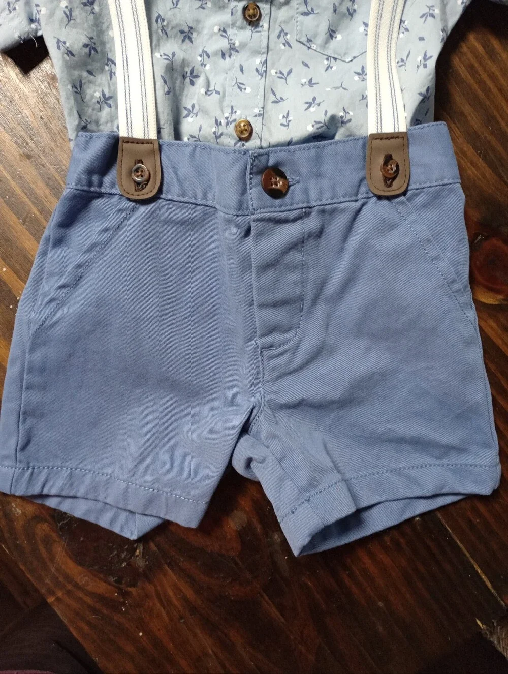 Carter's Boy Short Set With Suspenders Size 12 Months